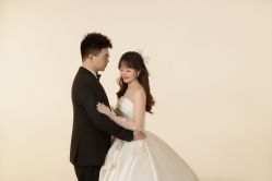 -MAO亲爱的猫婚纱摄影工作室