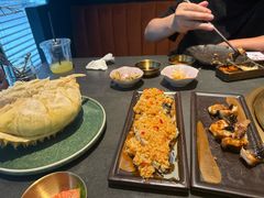 -铭牛烧肉·和牛海鲜自助(高新月牙湖店)