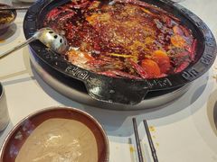 -卤校长老火锅(杨家坪直营店)