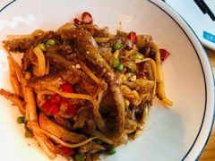 -坛宗剁椒鱼头(河西王府井店)