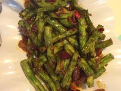 -新大咀港式茶餐厅(宝山万达店)