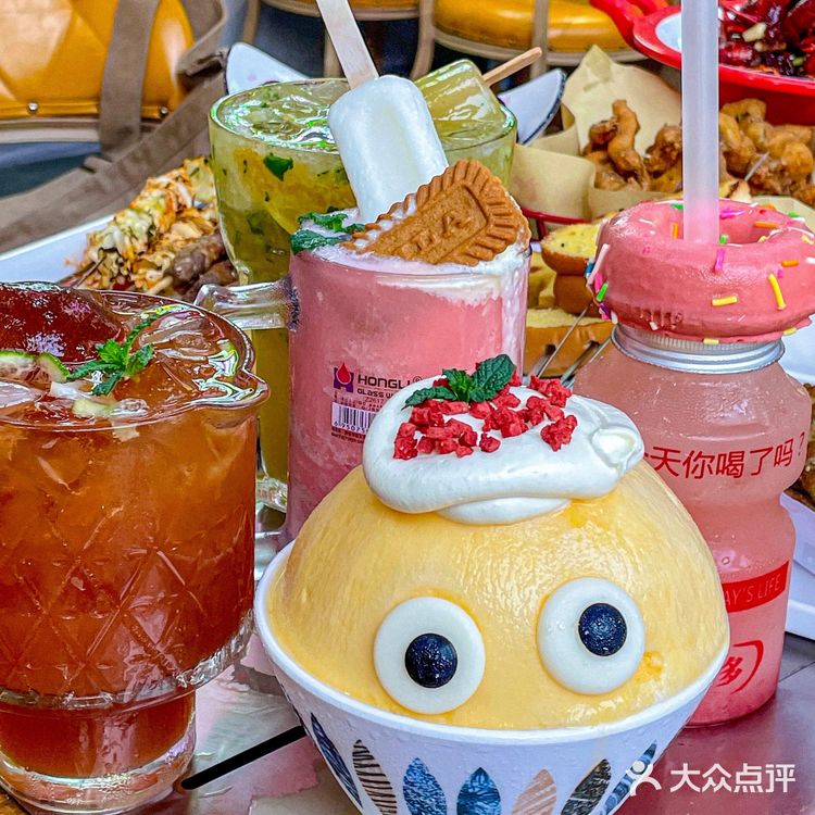 对不起钱钱💰天津这家烧烤的甜品我非吃不可！