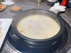 -大匠工房古船木艺术餐厅·猪肚鸡专门店(长白仙岛店)