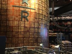 大堂-星巴克(恒基688广场店)