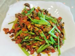 小炒鲜鸡杂-小芙蓉湘菜馆(易生活购物公园店)