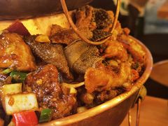 二哥芋儿蛙-炉小二铜锅牛蛙•川湘菜(三里屯店)
