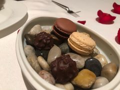 马卡龙巧克力拼盘-福楼法餐厅FLO