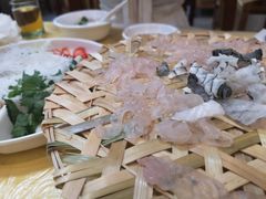 -官塘陈记鱼生·潮汕砂锅粥·牛肉火锅(潮枫路总店)