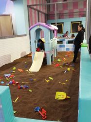 -米可儿童游乐场(观江国际购物中心店)