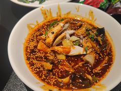 -辣尚瘾·烤鱼·新川菜(牡丹园直营店)