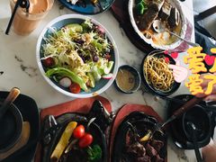 牛油果大虾沙拉-JUKEBOX玖部音乐餐厅(华侨城店)