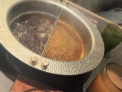 -牛YO寿喜烧·铁板烧和牛火锅自助(市府恒隆店)