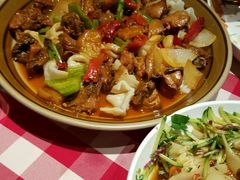 伊犁辣皮子烩大盘鸡-西贝莜面村(近铁城市广场店)