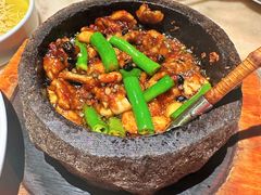 石锅杭椒牛蛙-桂满陇-西湖船宴(西单大悦城店)