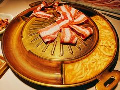 黑猪五花肉-猪啊牛呀羊啊铜盘烤肉(正大广场店)