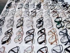 -潘多拉眼镜·蔡司依视路明月(潘家园店)