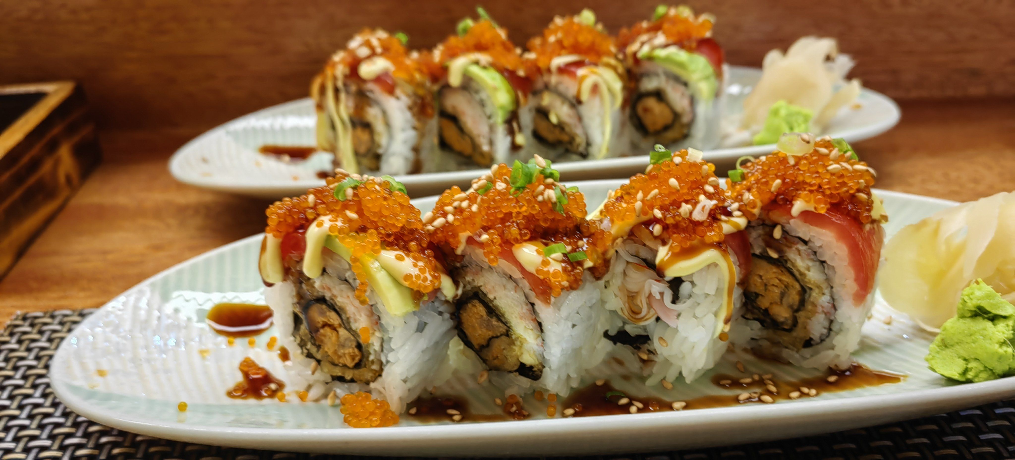 卷起来的寿司美味