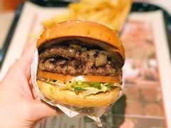 -The Habit Burger Grill 哈比特汉堡(复兴soho店)
