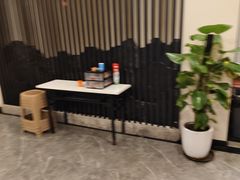 -有红鸡毛店·川菜(建设路店)