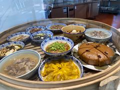 -翠山·映月湖景餐厅(映月湖公园店)