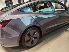 -TESLA 特斯拉(上海太古汇体验店)