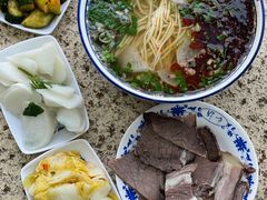 -吾穆勒蓬灰牛肉面·清真(北滨河中路店)