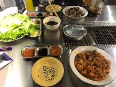 -马路牙子地桌烤肉(工体店)