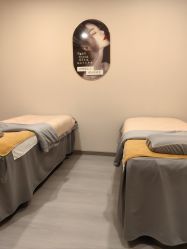 -东方凯丽·美容抗衰会所·菲比店