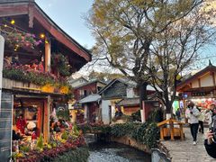 -勺子米线·云南传统小吃市集(四方街店)