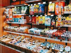 零售区-来伊份(前进西路万象汇店)