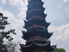 -龙华寺