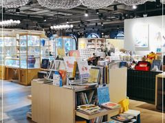 -光海书局(南京东路第一百货店)