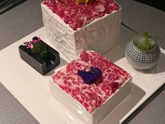 -左庭右院鲜牛肉火锅黑金店(陆家嘴中心店)