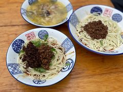 -杨伯英传统杂酱面