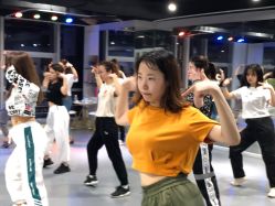 -STAR舞蹈工作室