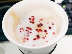 莓莓燕麦红茶拿铁-星巴克臻选(深圳金光华店)