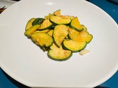 -一坐一忘云南菜(嘉里中心店)