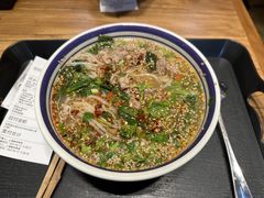 -云阿蛮云南生烫牛肉米线(奉贤路店)