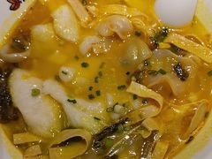 -渝是乎酸菜鱼·川渝小炒(新世界百货望京店)