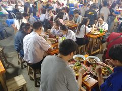 -席娜卡琳火车铁道夜市