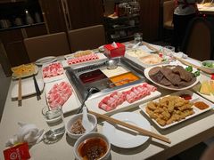 -海底捞火锅鲜切牛肉主题店(长寿路店)