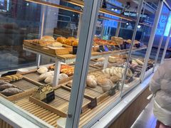-焙丽拾光(麦凯乐直营店)