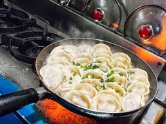 鲜肉煎饺-无名氏宵夜小摊(祝家三姐妹馄饨店)