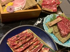 -山川小町·极番烧肉(新地假日广场店)