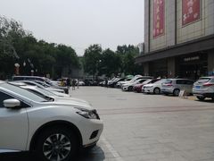 -甘家口大厦-停车场