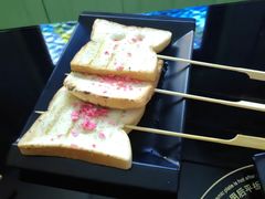 -唯爱KTV聚会餐厅(仙林东城汇店)