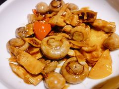 春笋烧口蘑-北平盛世·新京菜·北京烤鸭(劲松·双井店)