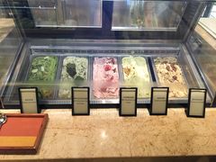 -大中华希尔顿酒店-念自助餐·嗨啤·小龙虾