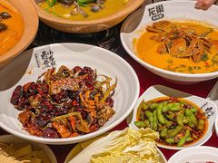 -龙巢盱眙龙虾·牛蛙·烧烤宵夜(八卦岭店)