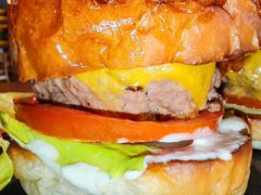 -三勾JJJ Burger&Coffee(梅溪湖店)
